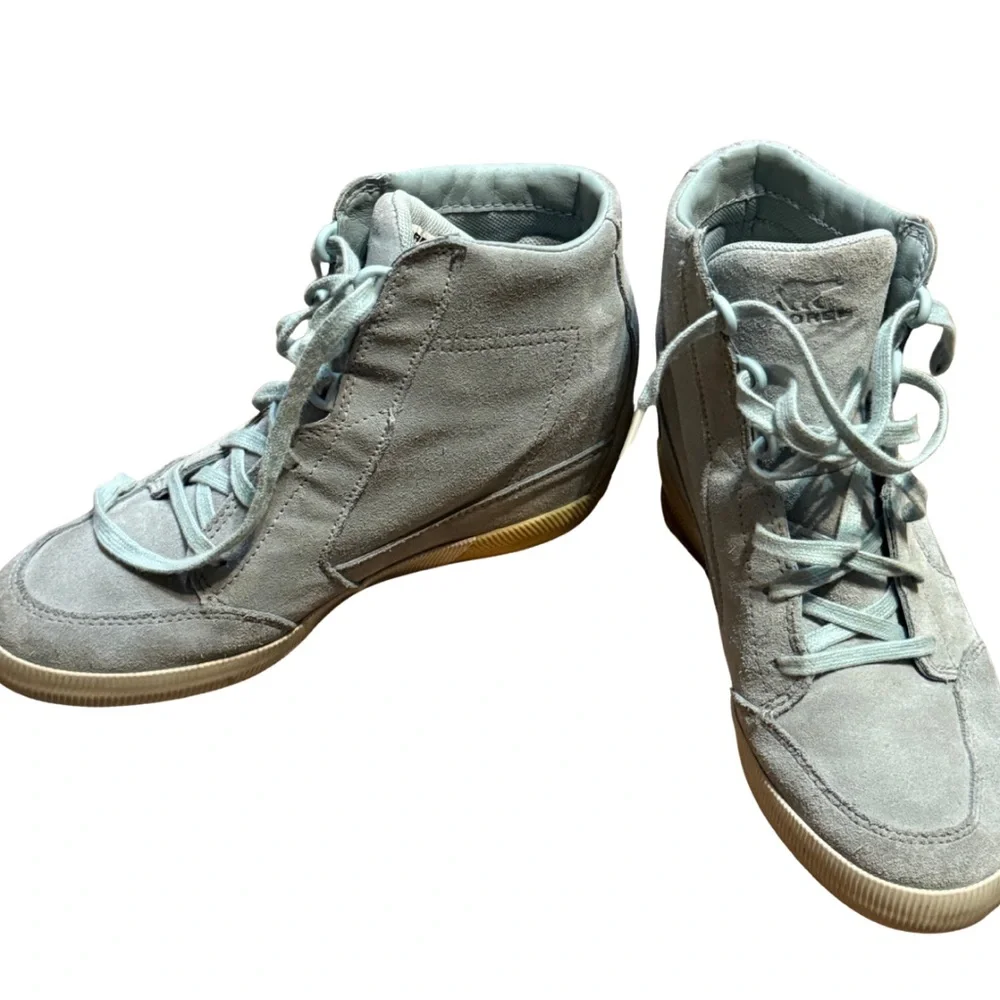 Sorel Women’s Suede High‎ Top Sneakers Light Blue Size 9.5 Casual Comfort Shoes